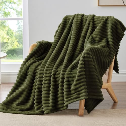 BEDELITE Fleece Throw Blanket for Couch - 300GSM Soft & Warm Fluffy Olive Green...