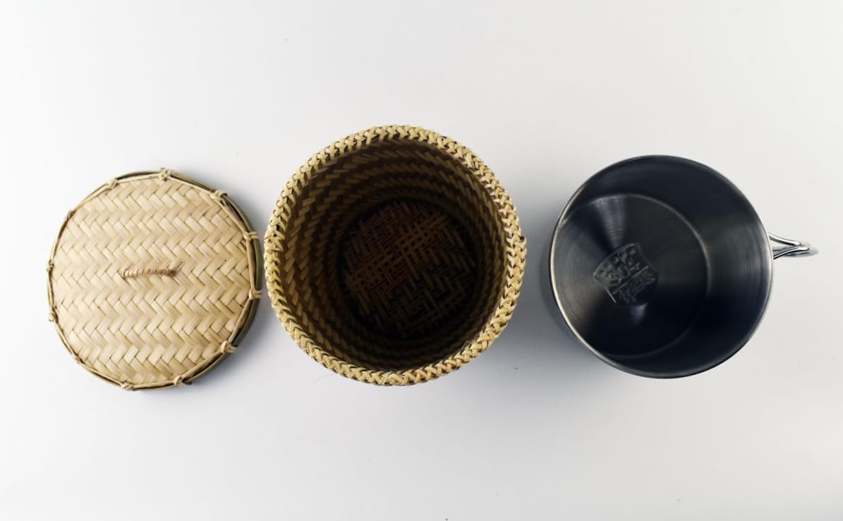 Thai Bamboo Sticky Rice Steamer Basket con coperchio e tazza, tradizionale contenitore in vimini intrecciato a mano per riso al vapore, supporto naturale per alimenti caldi e conservati per cucina
