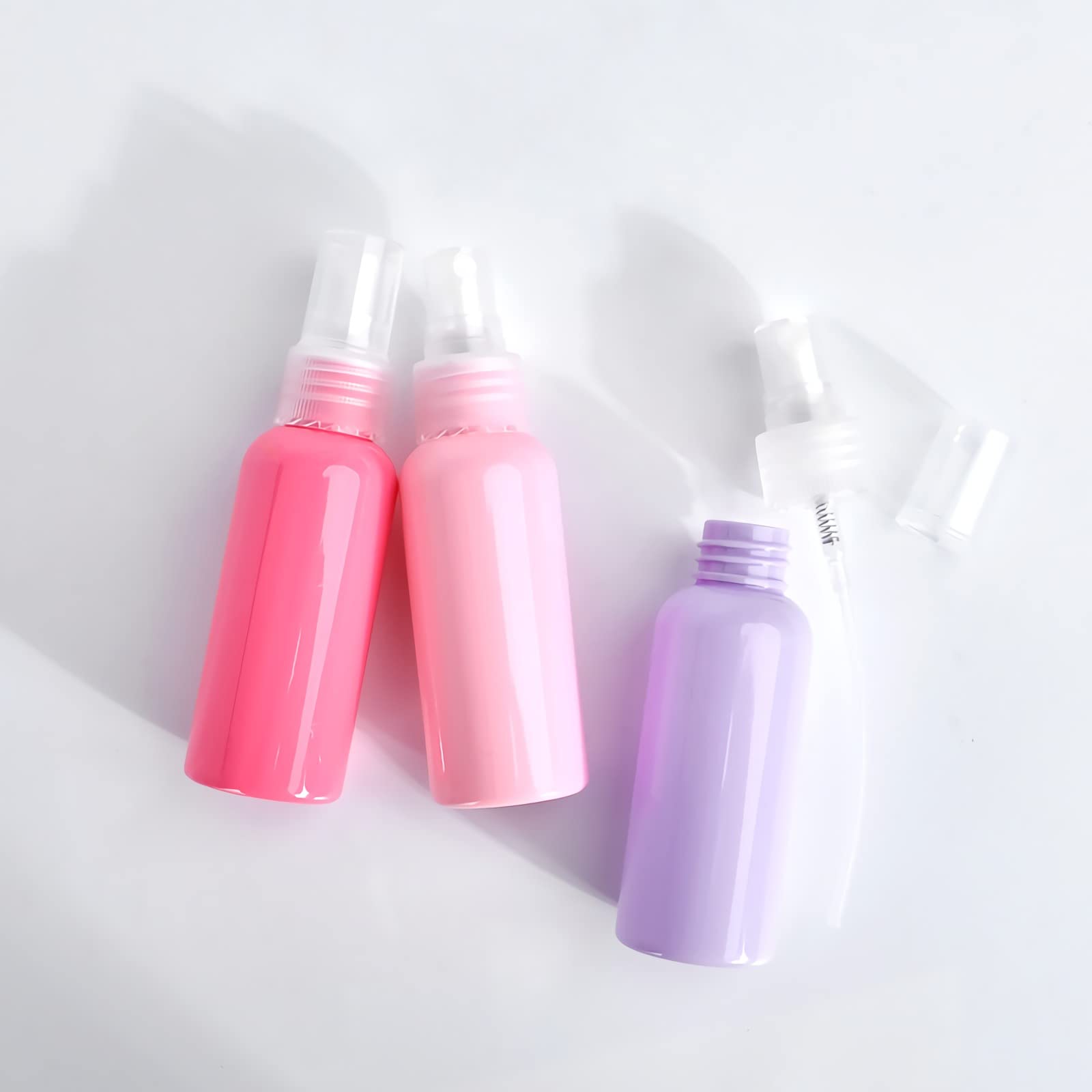 TIANZD 100 Stück Leere 10 ml Rosa Lichtdicht Kunststoff Sprühflasche Zerstäuber Flasche, 10ml Tragbar Feinen Nebel Pumpzerstäuber Zerstäuberflasche Parfümzerstäuber Reise Flakons, 8x Trichter