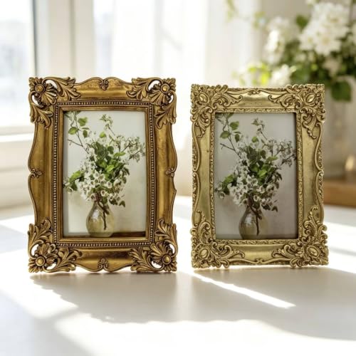 Portarretratos vintage floral que resalta fotos apagadas con un relieve tallado elegante 5