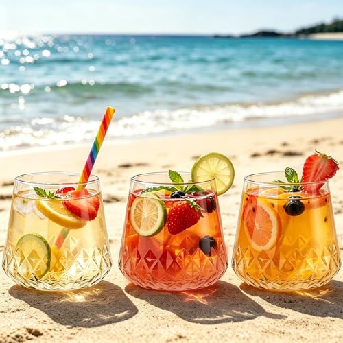 Image of Lueumxc 40 Pack Plastic Wine Glasses, 14Oz Origami Rhombus Disposable Wine Glasses Unbreakable Clear Plastic Cocktail Glasses Recyclable Shatterproof Reusable Wine Cups