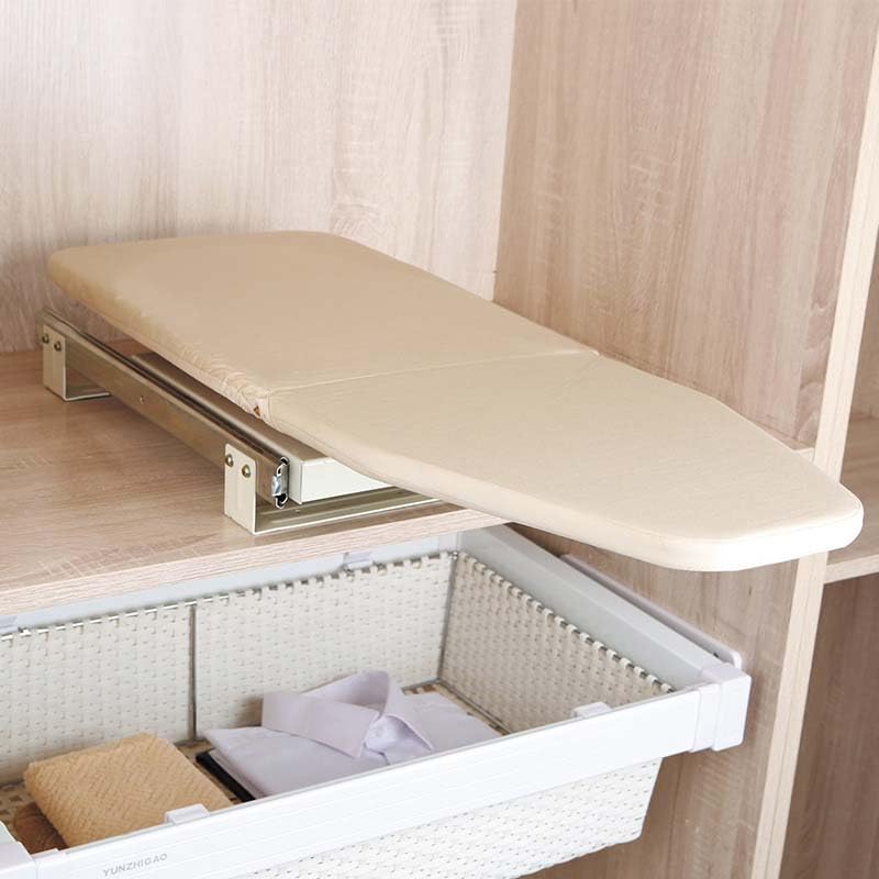 Planche à repasser rotative pour un linge parfait maison