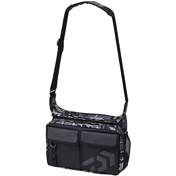 Amazon ダイワ ショルダーバッグ C ブラックカモフラージュ ダイワ Daiwa スポーツ アウトドア