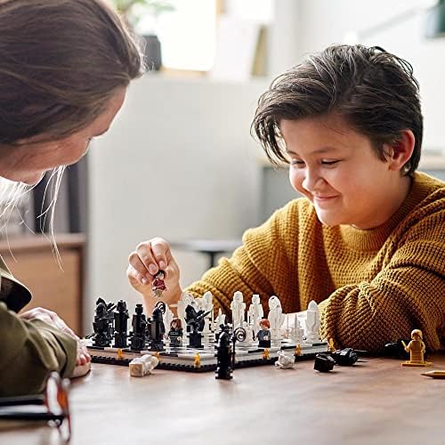 LEGO Harry Potter Hogwarts Wizard's Chess Set 76392