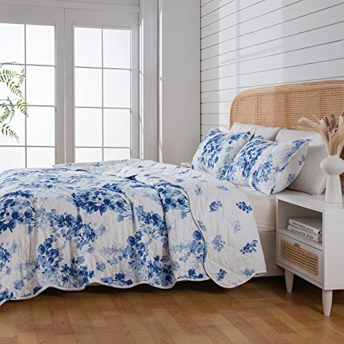 Great Bay Home Bedding Set, 3 Piece Reversible Lightweight Quilt Comforter With 2 Shams, All-Season, Modern, Flower Bedspreads, Blue Floral Coverlet Sets, Jacqueline Quilts Collection, Full/Queen #TOP1