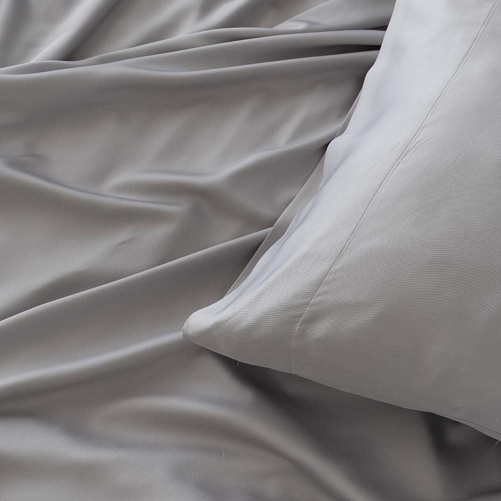COTTON ARTean Zestaw pościeli Bambusowy Szary. ORGANICZNE i HIPOALERGENICZNE Łóżko 90 x 190/200. Kolor szary. ECOFRIENDLY