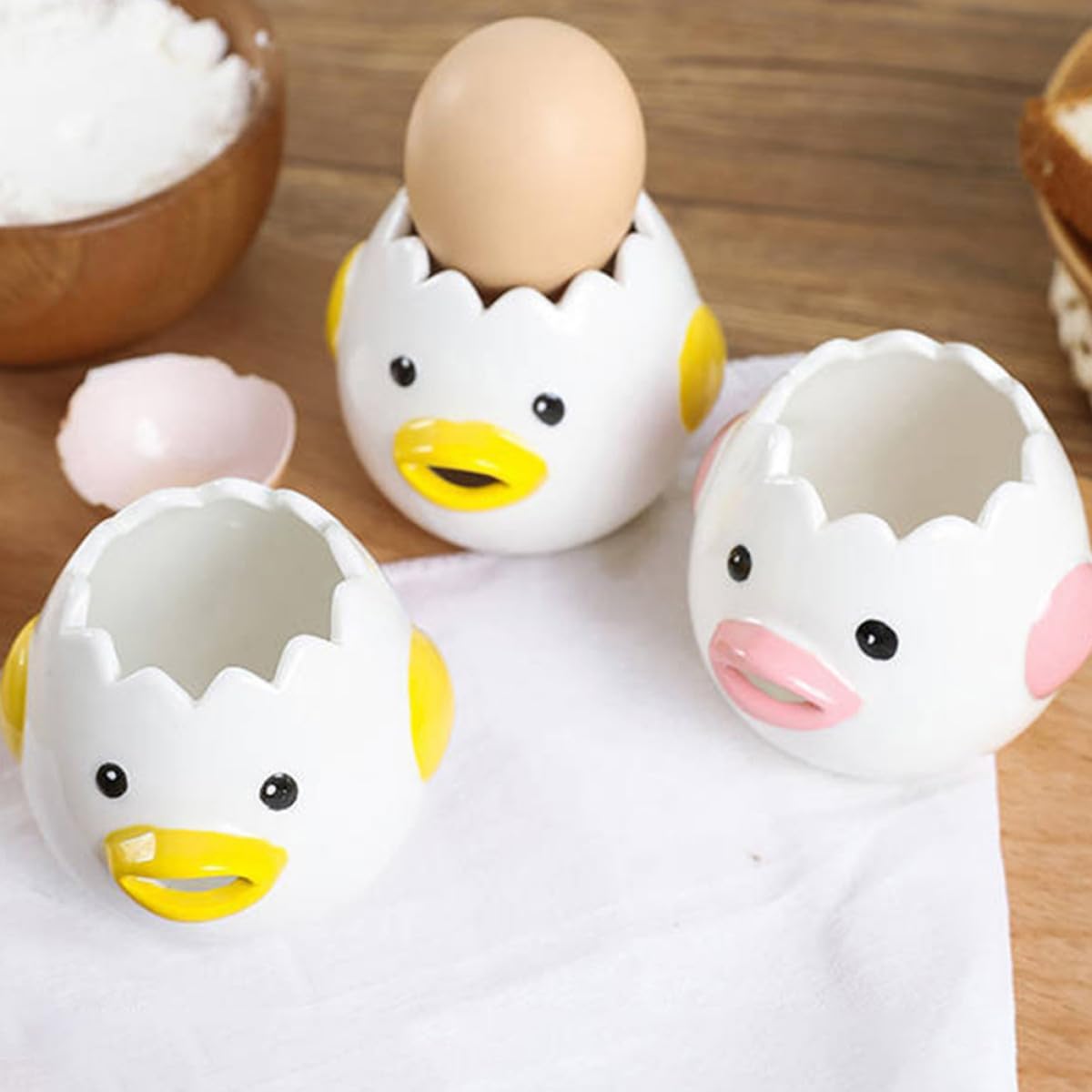2 Pcs Creative Ceramic Egg Separator Adorable Cartoon Chicken Design Easy Yolk and White Separation Crack-resistant Kitchen Tool for Baking Home Coffee Shop and Hotel Use