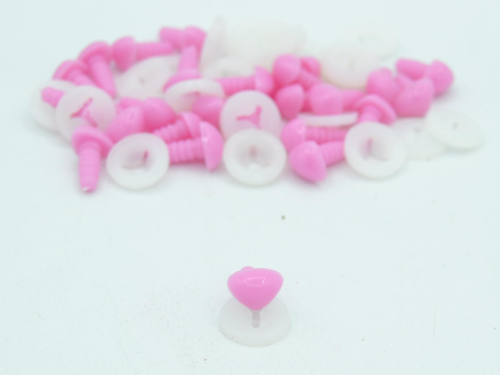 celloexpress 7mm x 5mm Carnation Pink Triangle Noses with Plastic Backs - Safety Noses for Soft Toy Teddy Bear Animal Making (Pack of 50) — image 1
