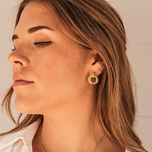 Linked Circle Stud Post Earrings | Interlocking Double Hoop Circle Earrings | Silver3