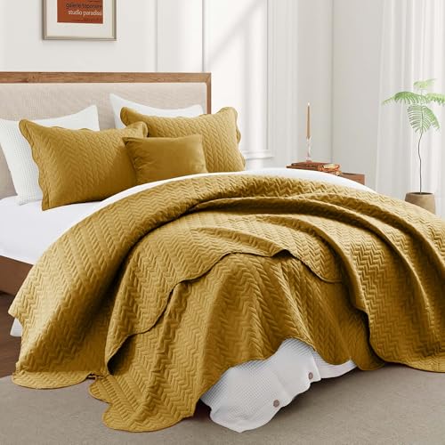 IR Imperial Rooms Twin Quilt Bedding Set (68” x 86”) - Bulk Pack of 10 Wholesale for Hotels, Guest Bedroom & Airbnbs - Lightweight Microfiber Reversible Embossed Quilts Bedspreads (Ochre)
