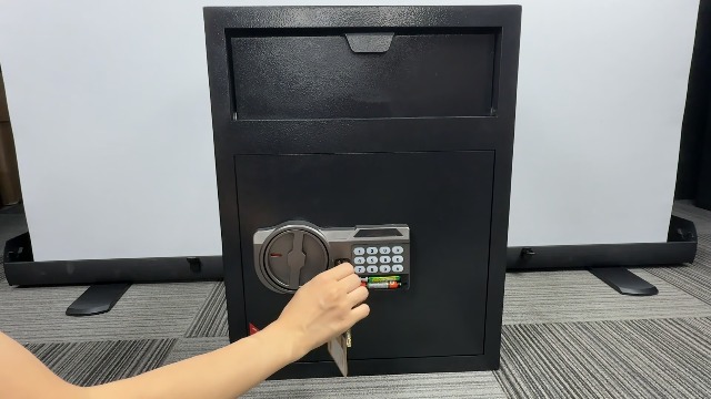 Amazon.co.jp: KABISAFE 投入式金庫 家庭用 テンキー式 セキュリティー