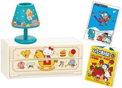 Amazon サンリオキャラクターズ あのころハローキティと 1 いちご新聞最新号だ 単品 通販