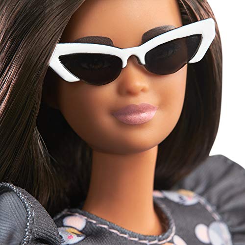 Barbie GYB01 - Fashionistas Puppe (graues Kleid mit Mausaufdruck), Spielzeug für Kinder von 3 bis 8 Jahren – Bild 5