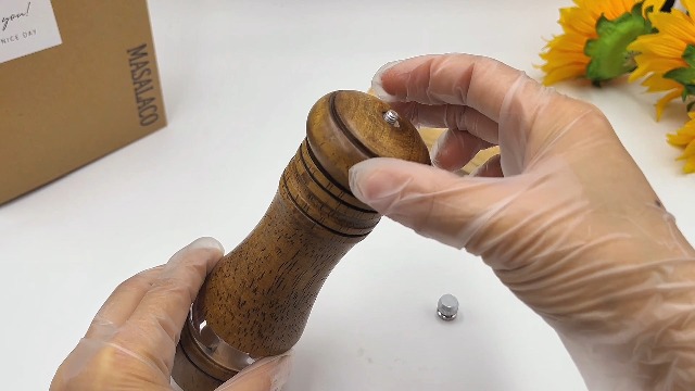 MASALACO Classic Oak Wood Salt And Pepper Grinder Set - 6.5 Inch, Refillable, Adjustable Ceramic Rotor, 2 Pack - View #12