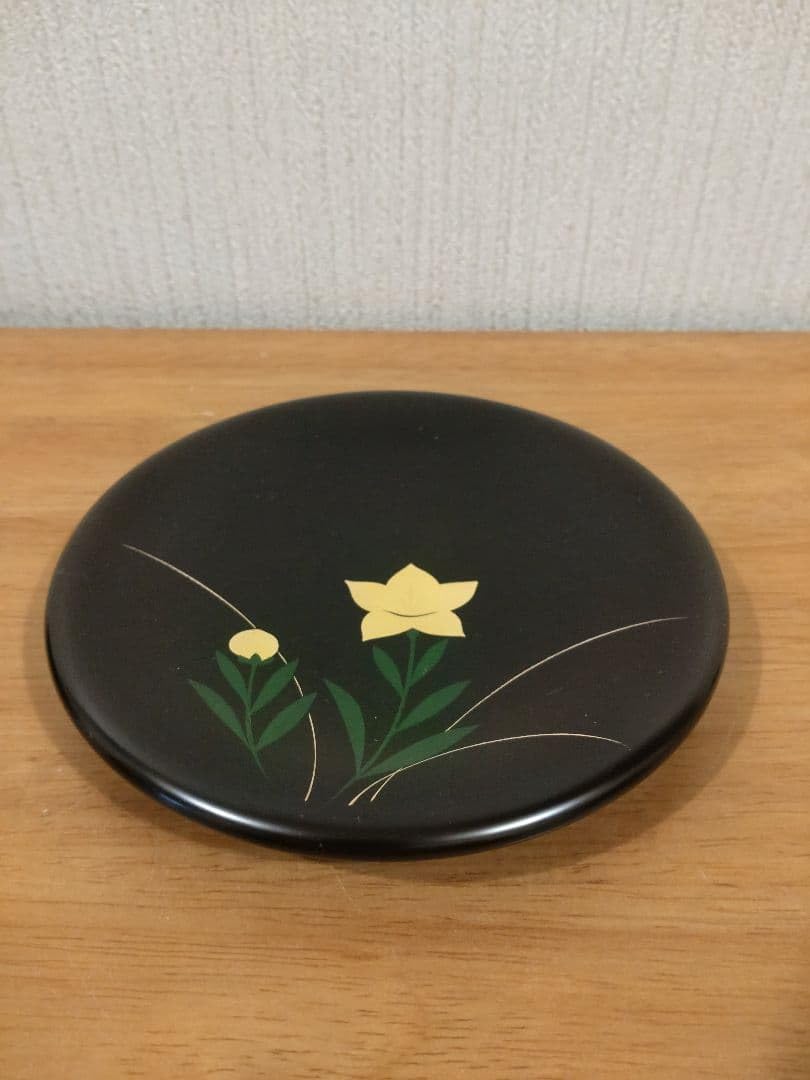 Amazon.co.jp: 漆器 銘々皿 5枚セット 花柄 : ホーム＆キッチン