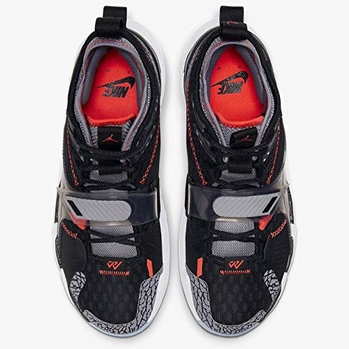 Shoes NIKE - Why Not Zero.3 CD3003 001 Black/Metallic Gold/White -  Basketball - Sports shoes - Men's shoes | efootwear.eu