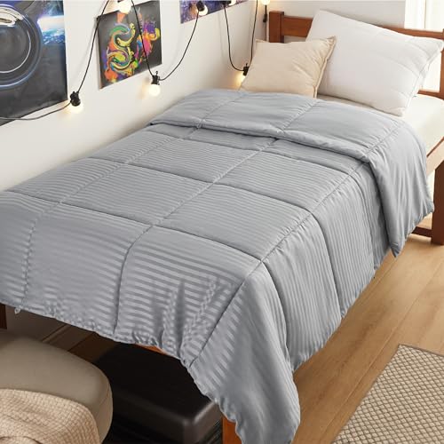 Image of Bedsure Duvet Insert Twin Size - Lightweight Comforter, Quilted Cooling Duvet Insert, Down Alternative Summer Comforter with 8 Tabs, College Dorm Essentials, Light Grey, 68x88 inches