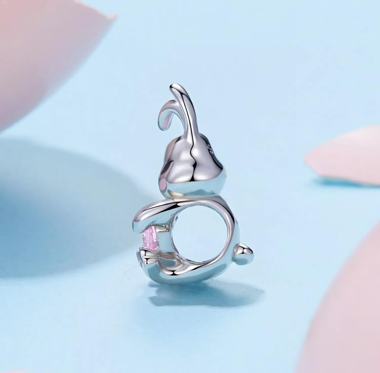 Carino coniglietto che tiene in mano un cuore d'amore Charm Bead in autentico argento Sterling 925 compatibile bracciale