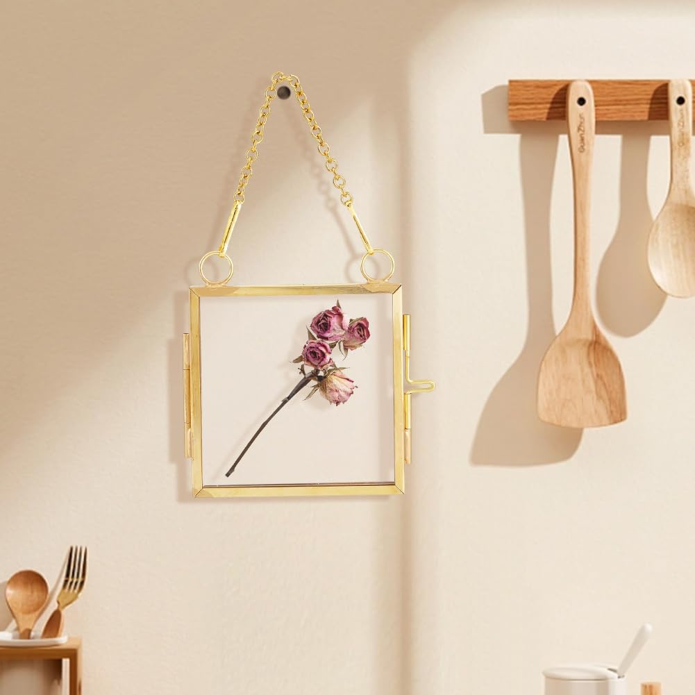 Marco de Fotos Colgante de Latón de 4 pulgadas con Flores Prensadas Minimarco Cuadrado Dorado de Doble Cristal Transparente Flotante con Cadena de Metal para Muestras de Plantas Decoración de