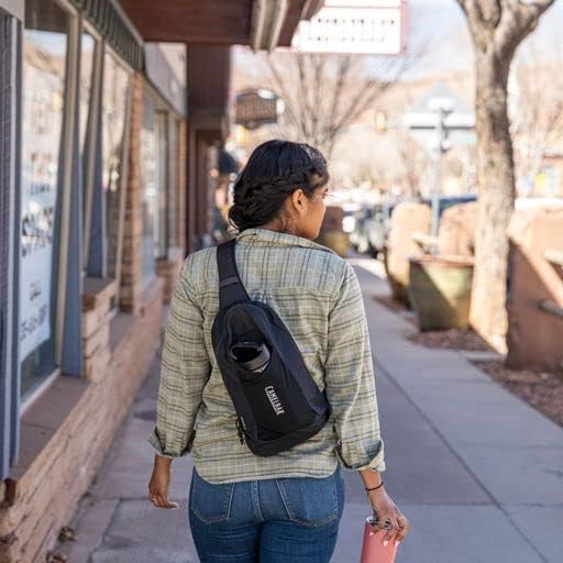 Miniatura 7 de CamelBak Arete Sling - Paquete de 8 con botella de agua de 20 onzas, perfecto para senderismo, exploración y más