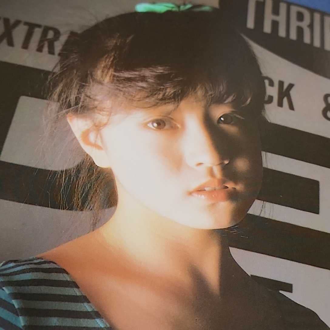 中森明菜エッセイwithフォト Yahoo!オークション - 中森明菜 「気になる視線 私をつかまえて