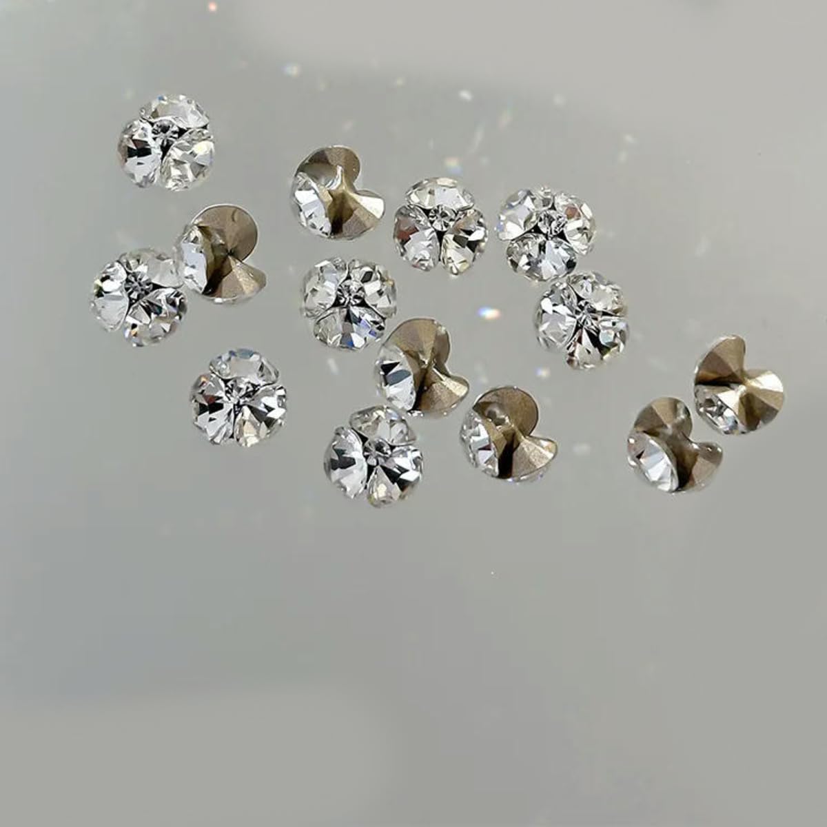 CIVIOOH 20Pcs 3D Clear Nail Art Rhinestones 2-6mm Sparkle Mini Diamonds Nail Art Decorations DIY Crafts Manicure Accessory