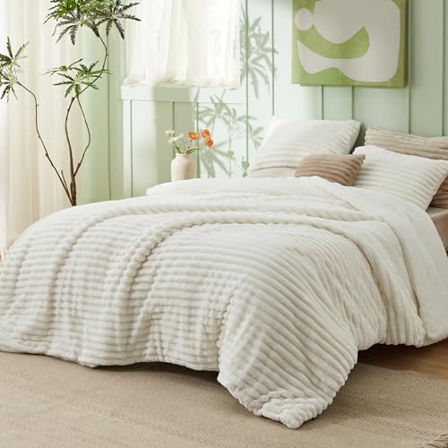 Bedsure Fluffy Comforter Set Queen - Super Soft Faux Fur Bed Set Cream White, All Seasons Warm Plush Fleece Bedding, 3 Pieces, 1 Shaggy Fuzzy Queen Size Comforter with 2 Pillowcases - Image 3