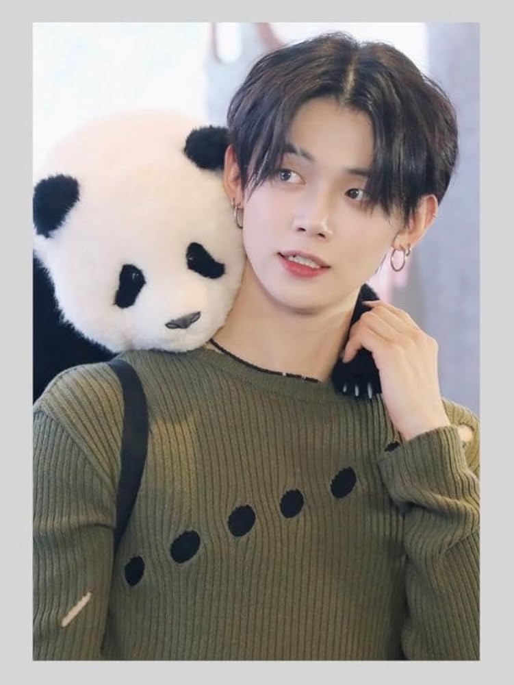 Amazon.co.jp: 789ヨンジュン／Stray Kids 写真L版 : おもちゃ