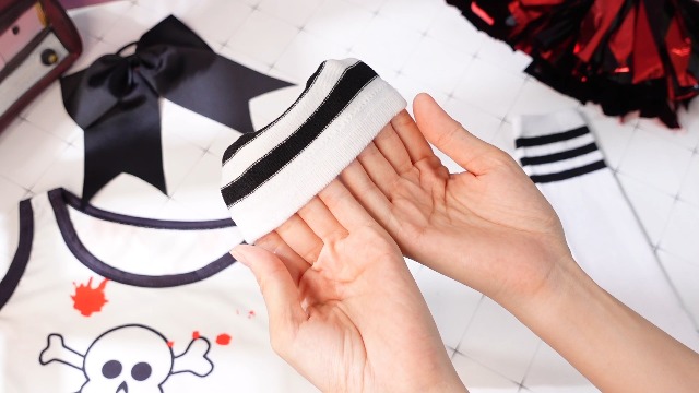 Disfraz de animadora para niñas con vestido sangriento y accesorios miniatura 7