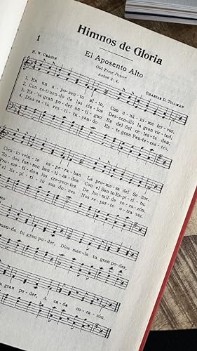 Himnos de Gloria Y Triunfo Con Música