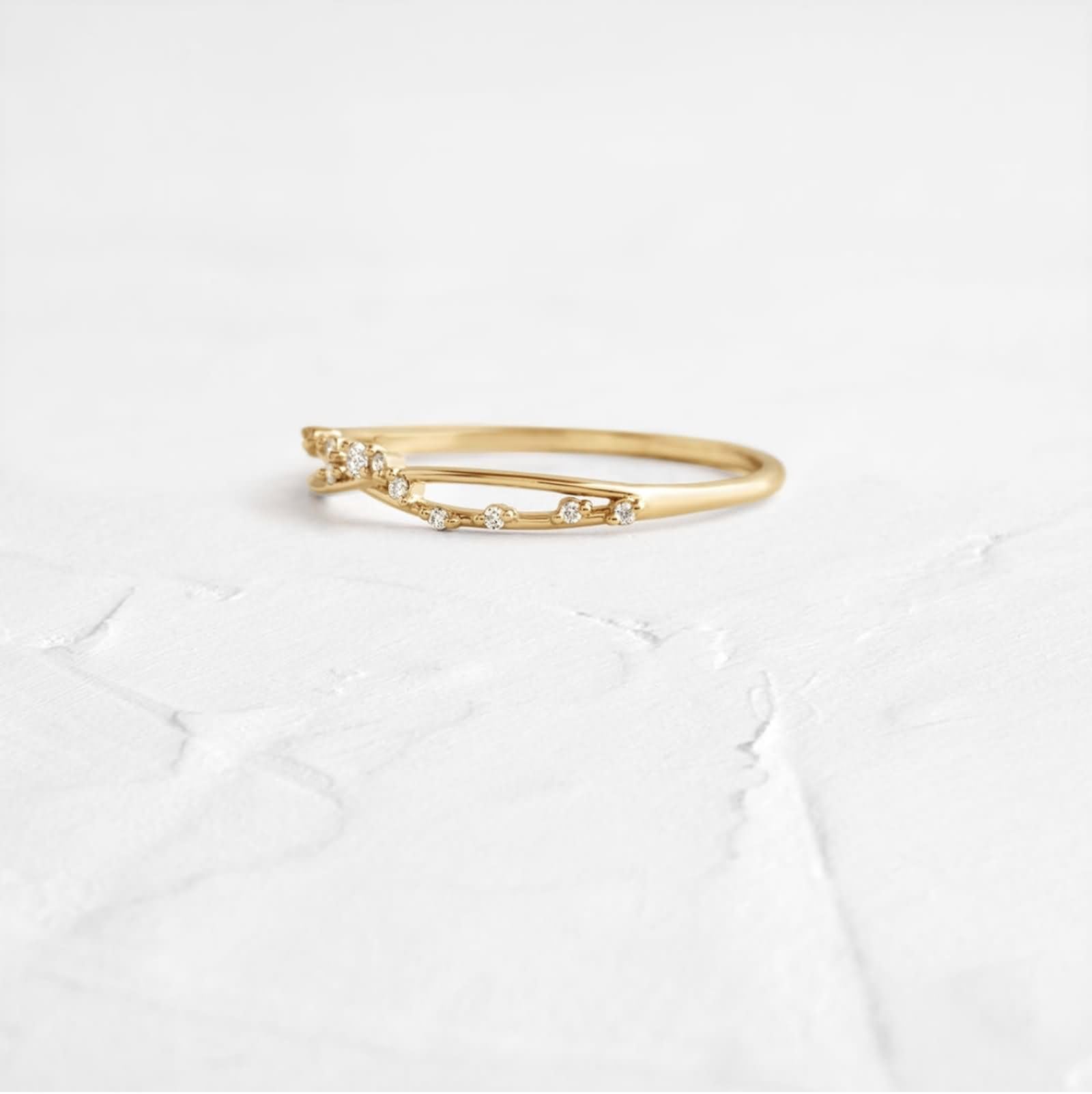 Anello Nuziale Donna, Anello di fidanzamento Thin Cross per donne con moissanite in Oro giallo
