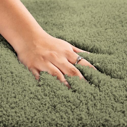 Image of LUXE HOME INTERNATIONAL Microfiber Rectangular Home Bath Mat Super Soft Non Slip Vegas Mats for Bathroom, Kitchen, Bedroom, and Door (40X60 Cm, Green) Pack of 1