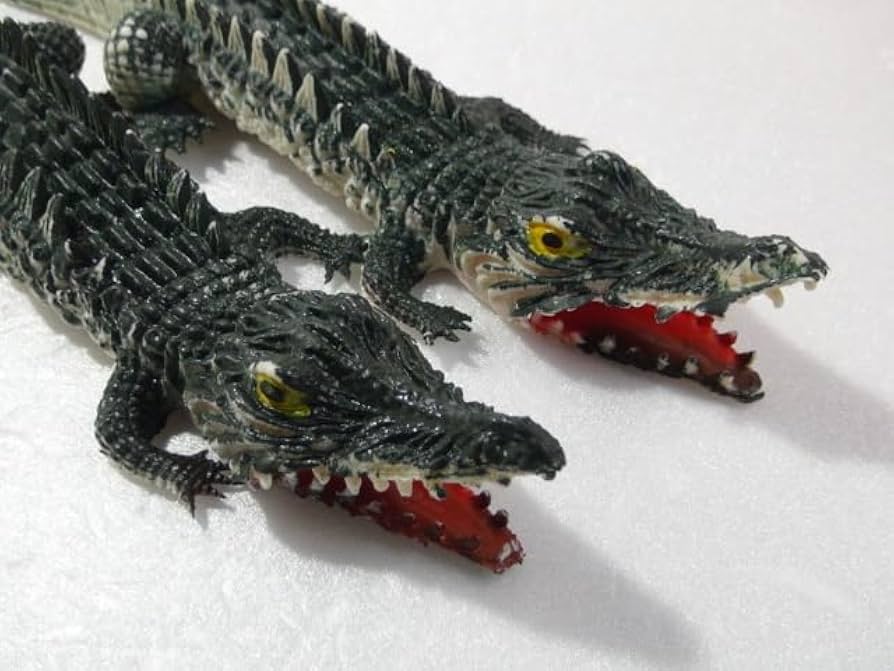 ワニ ゴム製フィギュア Made in Hong Kong ワニ ゴム製フィギュア Made in Hong Kong