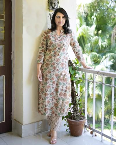 Image of ANNI DESIGNER Women's Cotton Blend Regular Kurta with Pant