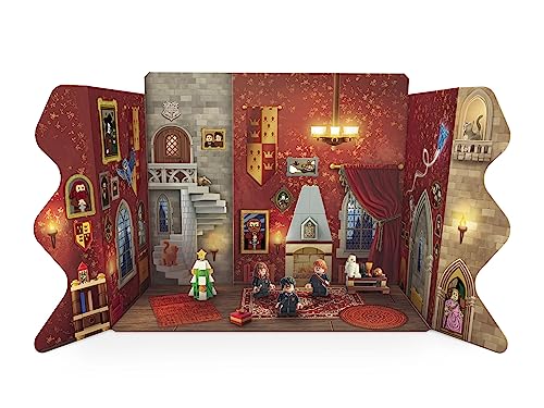 Image of LEGO HARRY POTTER MAGICAL YEAR AT HOGWAR