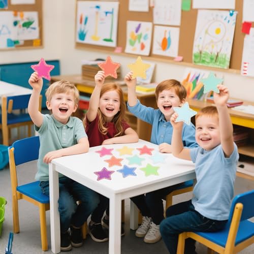 Penitue 108 Stück Bunte Papierstern Ausschnitte mit 120 Klebepunkten, 9 cm Großes Mehrfarbiges Papierstern Konfetti für Pinnwände Bastelarbeiten Wand und Kreidetafel Dekoration