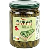 Découvrez les haricots verts extra-fins Auchan, cueillis et rangés à la main avec soin. Leur texture délicate et leur goût frais évoquent la douceur des jardins d’été. Parfaits pour accompagner vos plats ou se glisser dans une salade croquante, ils apportent une touche de légèreté et de plaisir à chaque repas. Une invitation à savourer la nature, simplement et avec le sourire.