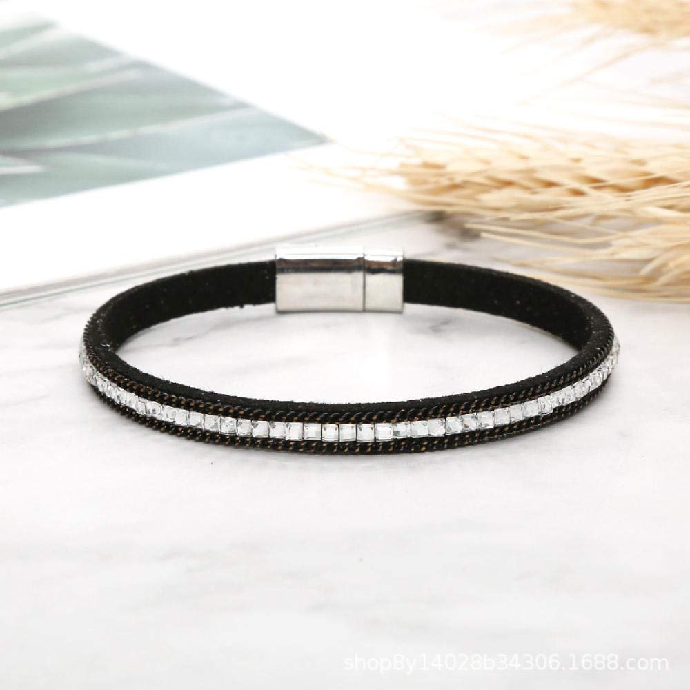 Lederarmband für Frauen, einschicht Retro Lederarmband Schwarz Micro eingelegtes Zirkon Schmucktemperament Wildmagnetische Schnalle Kristall Waschbeschwerte Armband Personalisierte Kleidung