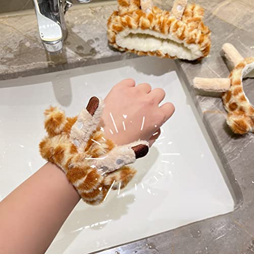 Beavorty Spa Headband with Wristbands Set Cute Giraffe Face Wash Makeup Headband and 2pcs Wrist Washband Scrunchies Cuffs to Avoid Liquid from Spilling Down Your Arms - Image 4