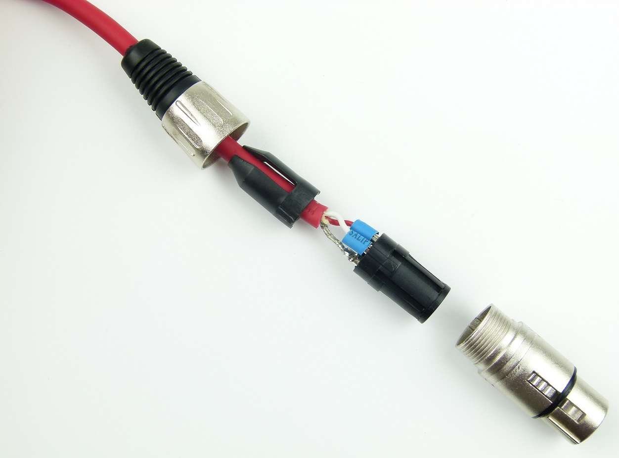 Câble Microphone Adam Hall - XLR Femelle Vers XLR Mâle - 0,5 M Vert - Qualité Sonore Pro