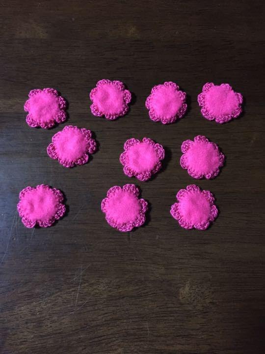 ピンク(白)花モチーフ(^-^)