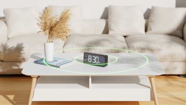 LATEC Réveil Numérique, Alarm Réveil LED avec Fonction Snooze, Charge des Ports USB (Rose LATEC Réveil Numérique, Alarm Réveil LED avec Fonction Snooze, Charge des Ports USB (Rose