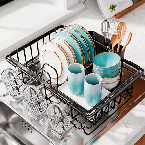 Sakugi Dish Drainer Rack – Space-Saving Extendable Stainless Steel Dish Drying Rack for Kitchen, Fits Draining Board or Sink, with Cutlery and Cup Holders, 39 x 25 x 8 cm, Black