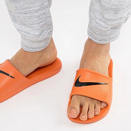Mousse Maire Jolie Nike Kawa Shower Orange Exploser Chaine Reshoot