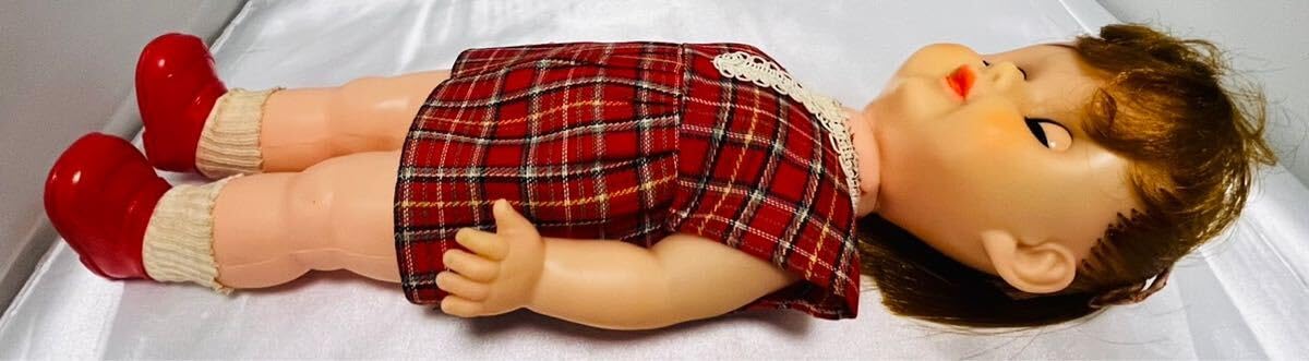 Amazon.co.jp: 当時物 レトロ まばたき エミちゃん 女の子人形