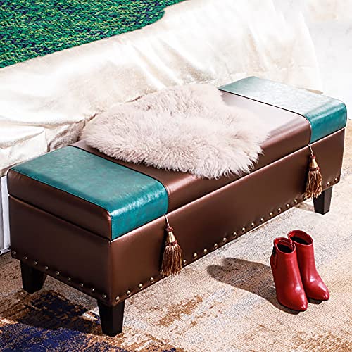 Pouf coffre pour ranger le désordre et s'asseoir dans l'entrée