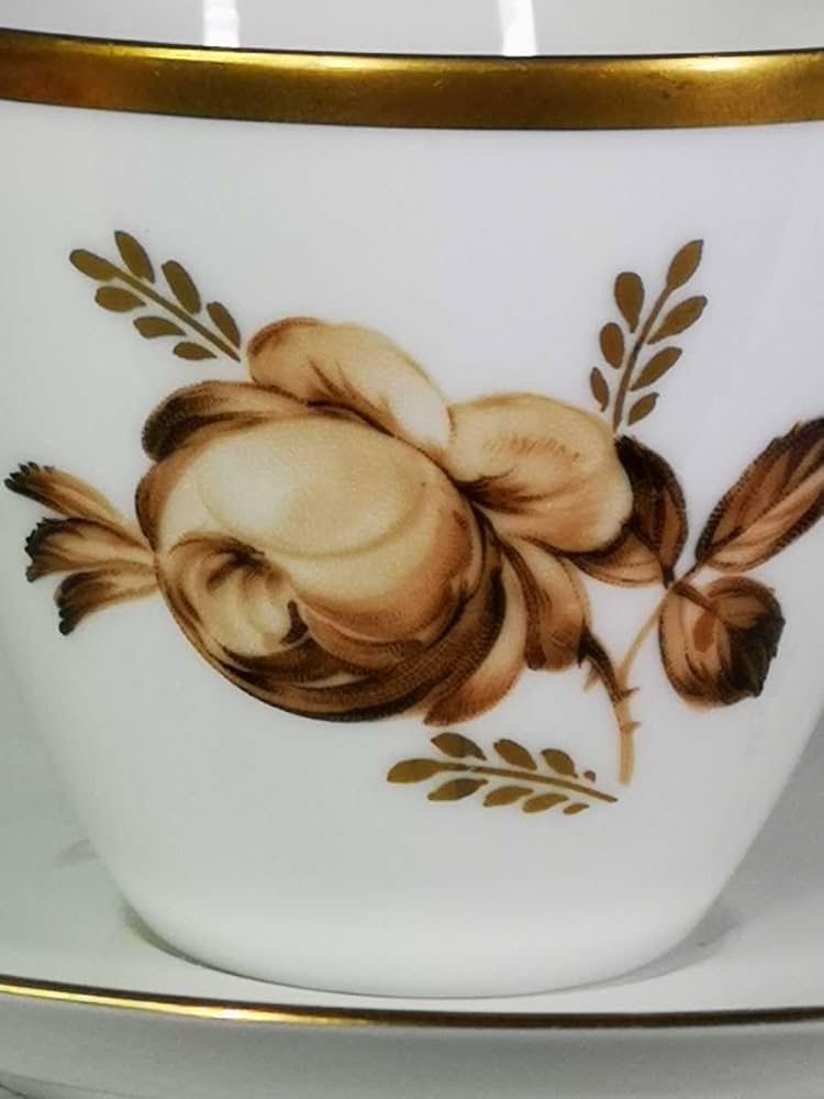 【レア】ロイヤルコペンハーゲン ブラウンローズ スープカップ&ソーサー② 廃盤品 レア】ロイヤルコペンハーゲン ブラウンローズ スープカップ