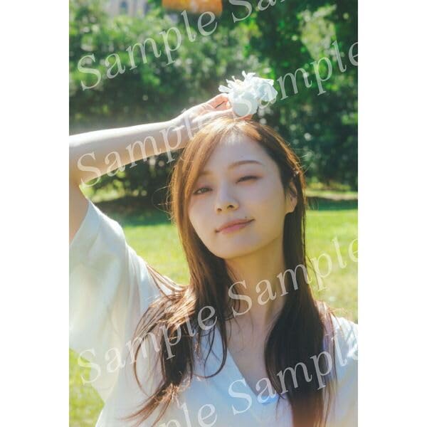 Amazon.co.jp: 【予約：限定カバーA + 限定ポスカ1枚】乃木坂46 梅澤