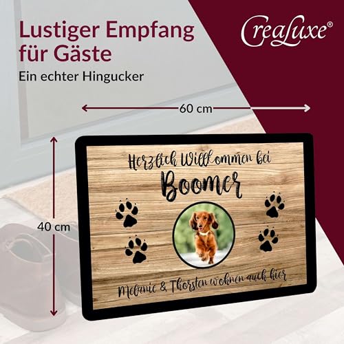 Crealuxe Fußmatte personalisiert - robuste, rutschfeste Fussmatte für Außen & Innen - waschbar - Fußabtreter Türmatte für aussen & an der Haustür - 60x40cm - Hund/Katze mit Foto und Namen (Holzoptik)