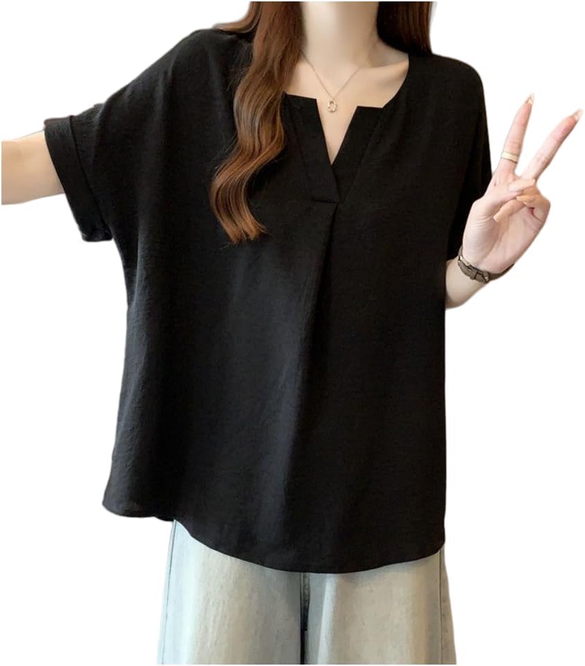 ゆったりおしゃれ！体型カバーも叶うVネックブラウス